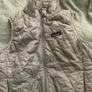 Patagonia light puff vest